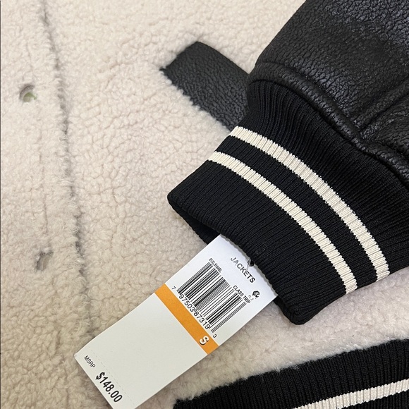 Blank NYC Black and White Sherpa Jacket - Picture 4 of 9